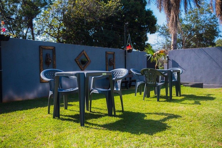 Completa , academia e parque ao ar livre , com ar