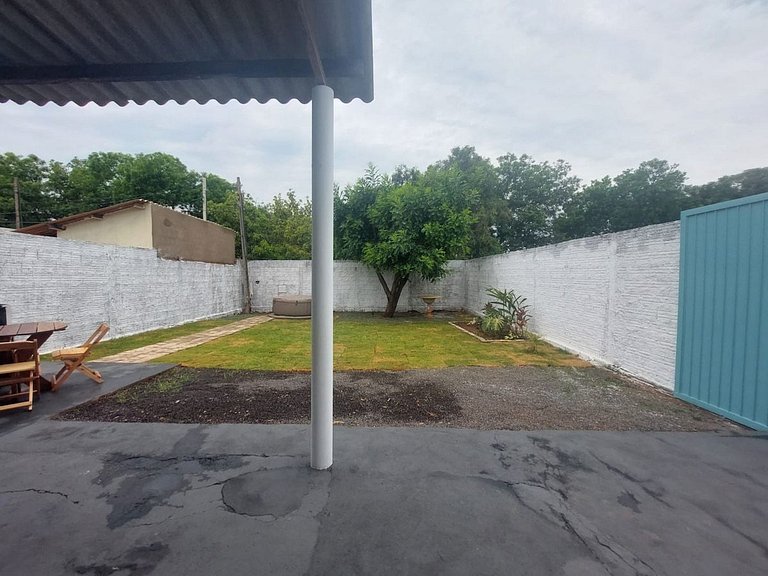 Casa agradável com jacuzzi, área de lazer, enxoval