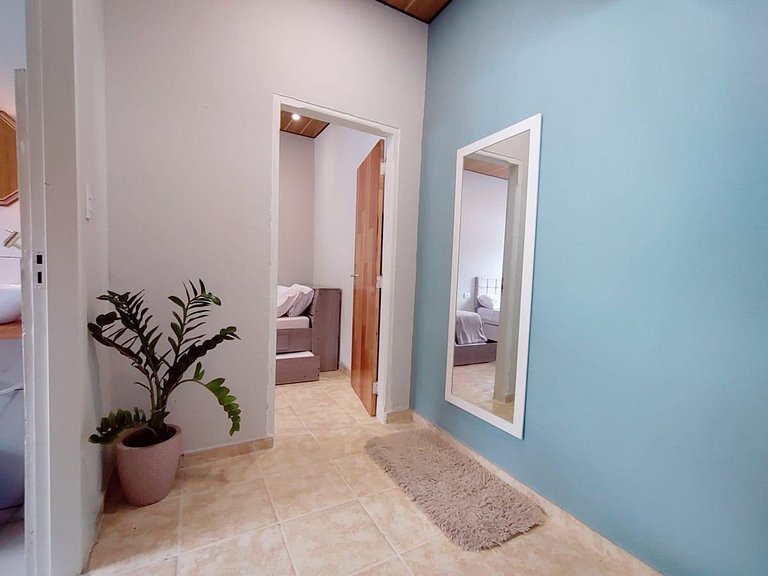 Casa agradável com jacuzzi, área de lazer, enxoval