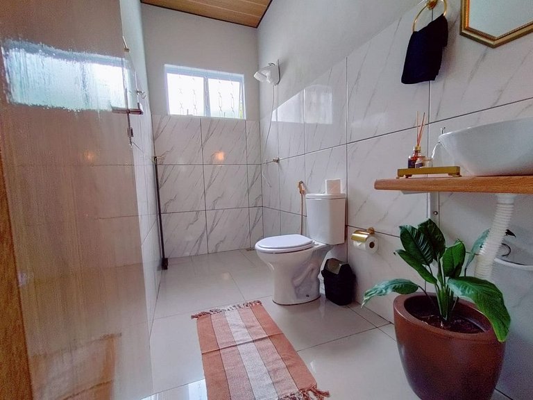 Casa agradável com jacuzzi, área de lazer, enxoval
