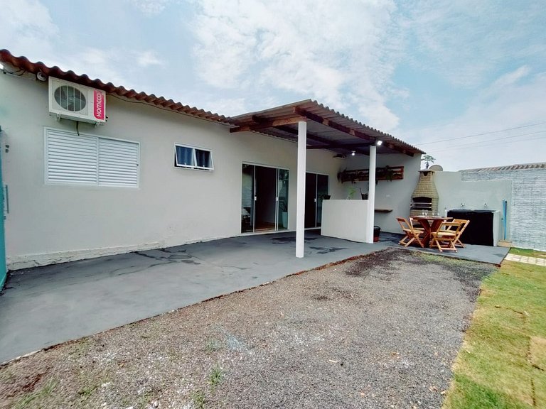 CASA ACONCHEGANTE COM JACUZZI