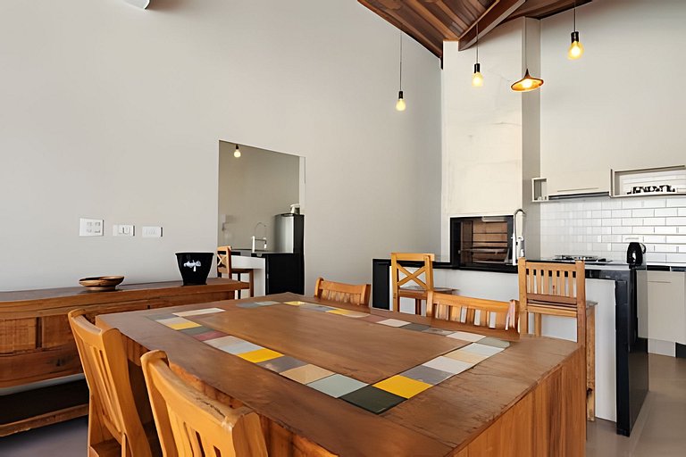 Belíssima casa com piscina