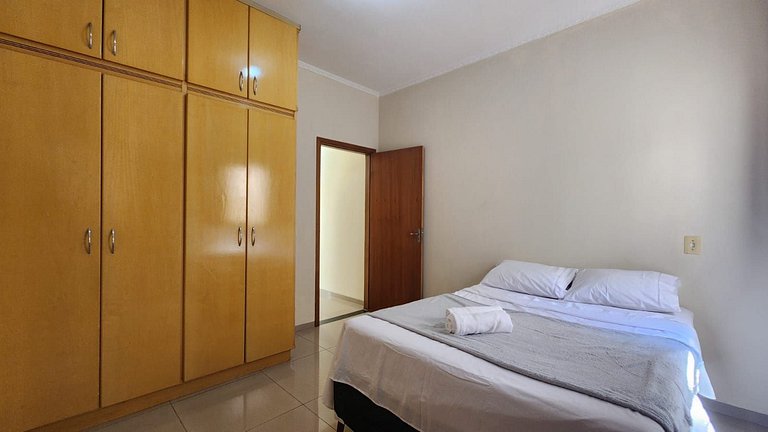 Casa inteira no centro da cidade