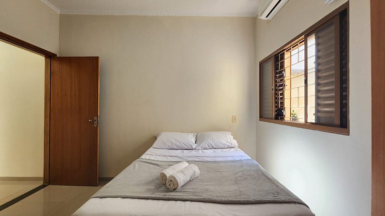 Casa inteira no centro da cidade
