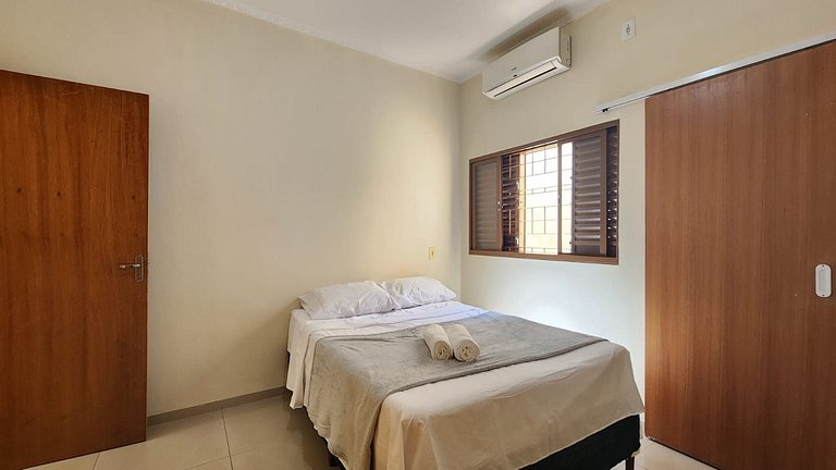 Casa inteira no centro da cidade
