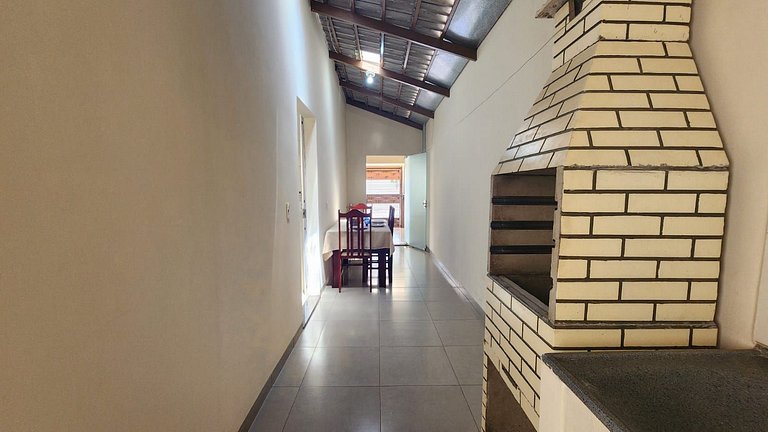 Casa inteira no centro da cidade